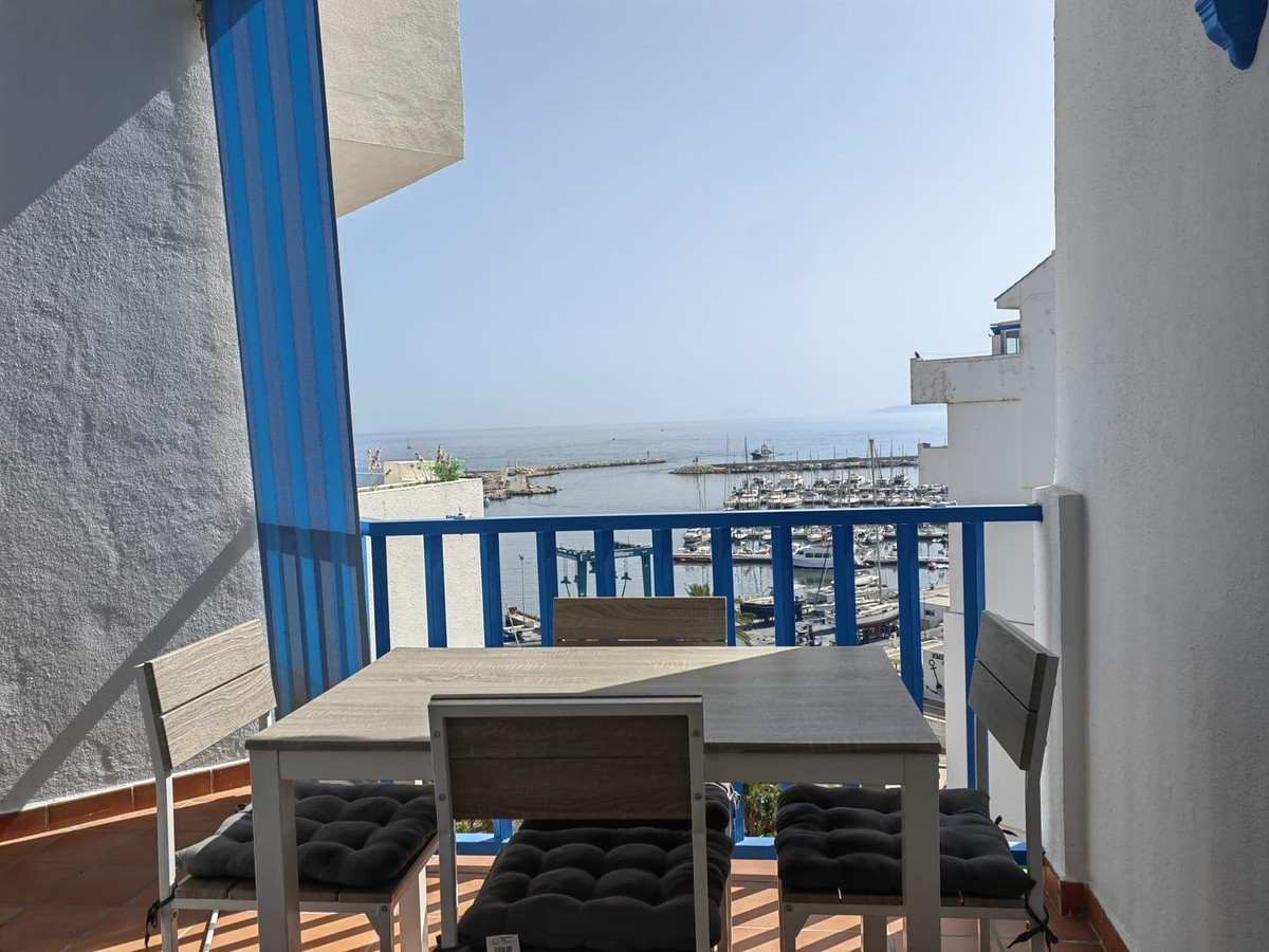 Appartement te koop in Estepona | 2 slaapkamers H5530408