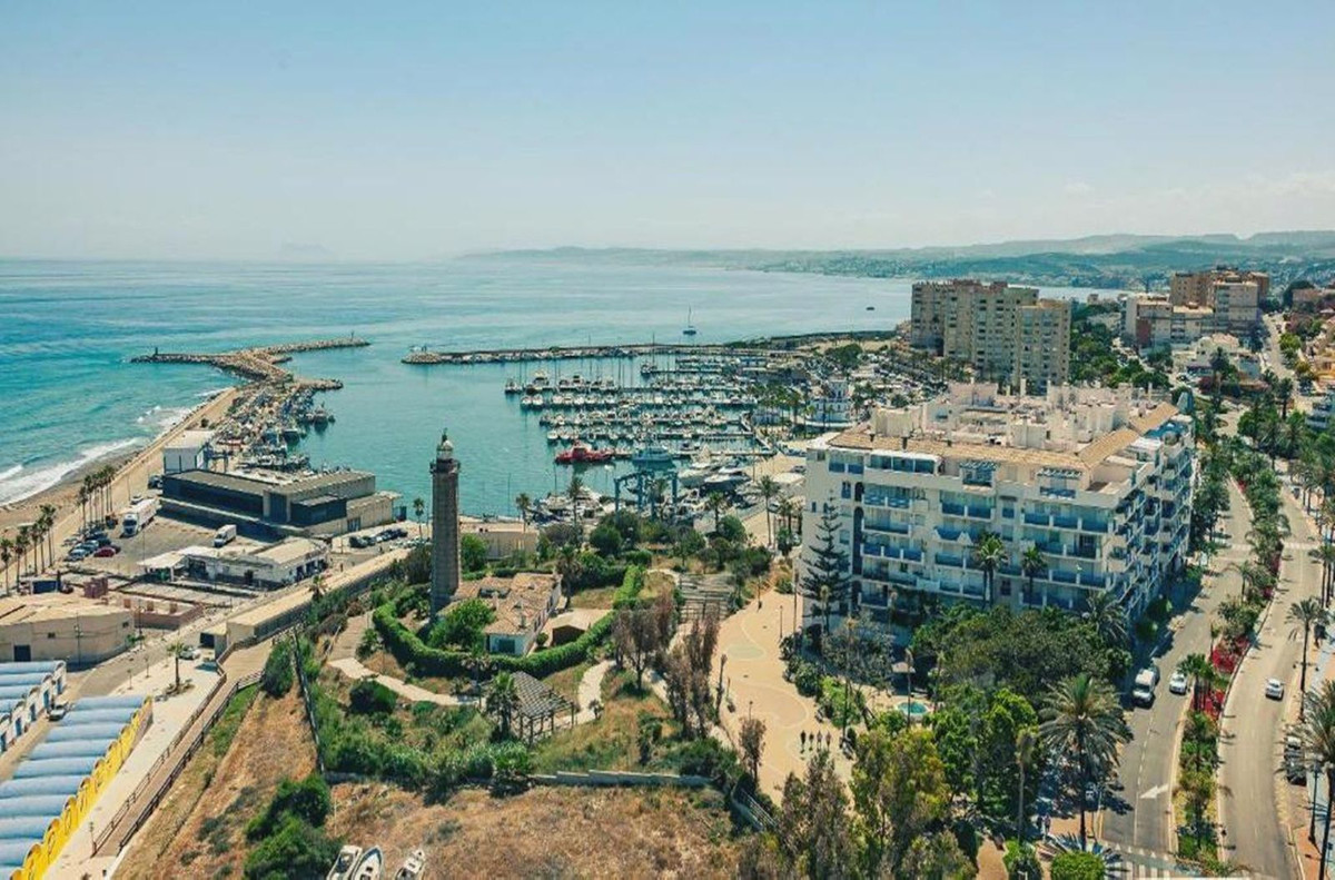Appartement te koop in Estepona | 2 slaapkamers H5530408