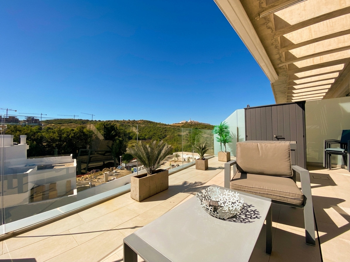 Appartement te koop in Estepona | 2 slaapkamers H5530630