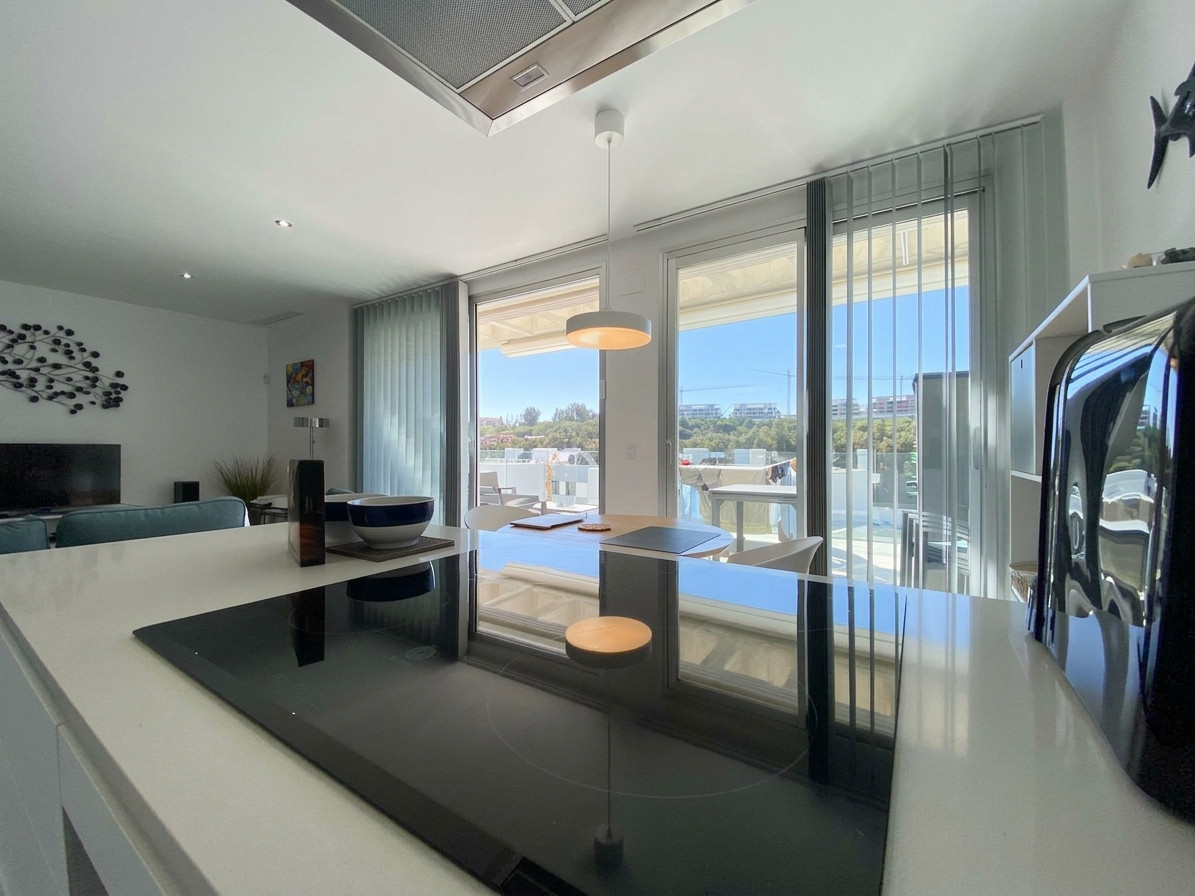 Appartement te koop in Estepona | 2 slaapkamers H5530630