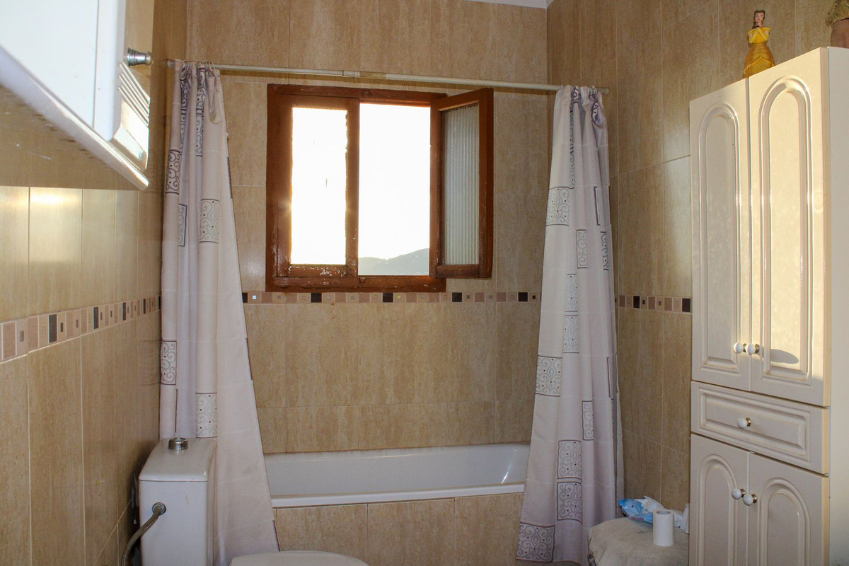 Bovenverdieping Appartement in Frigiliana-15