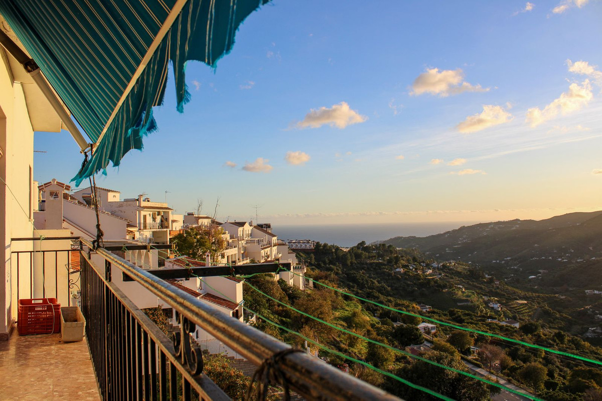 Bovenverdieping Appartement in Frigiliana-7