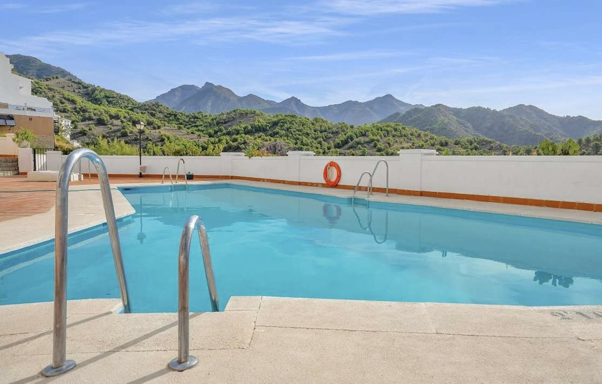 Property main view 40