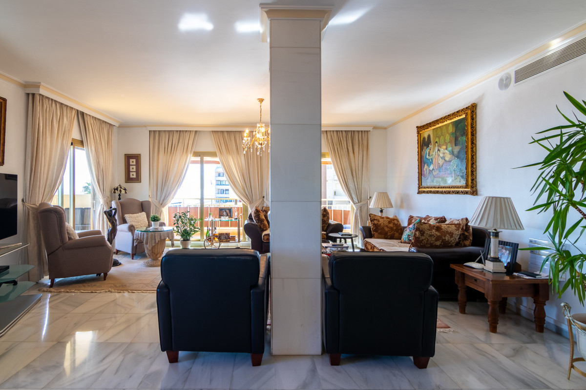 Appartement te koop in Fuengirola | 4 slaapkamers H3547834