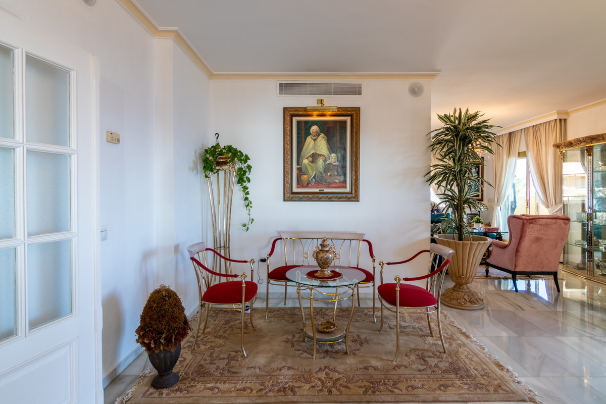 Appartement te koop in Fuengirola | 4 slaapkamers H3547834