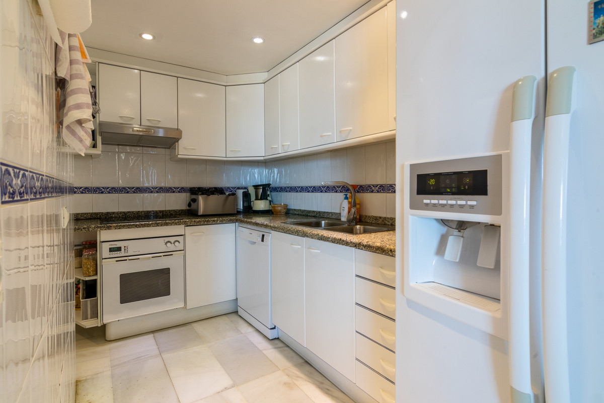 Appartement te koop in Fuengirola | 4 slaapkamers H3547834