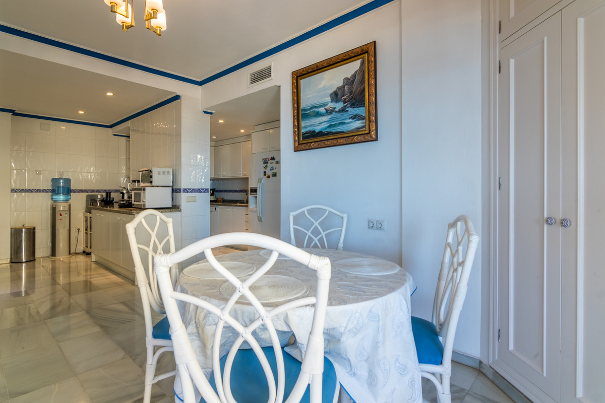 Appartement te koop in Fuengirola | 4 slaapkamers H3547834