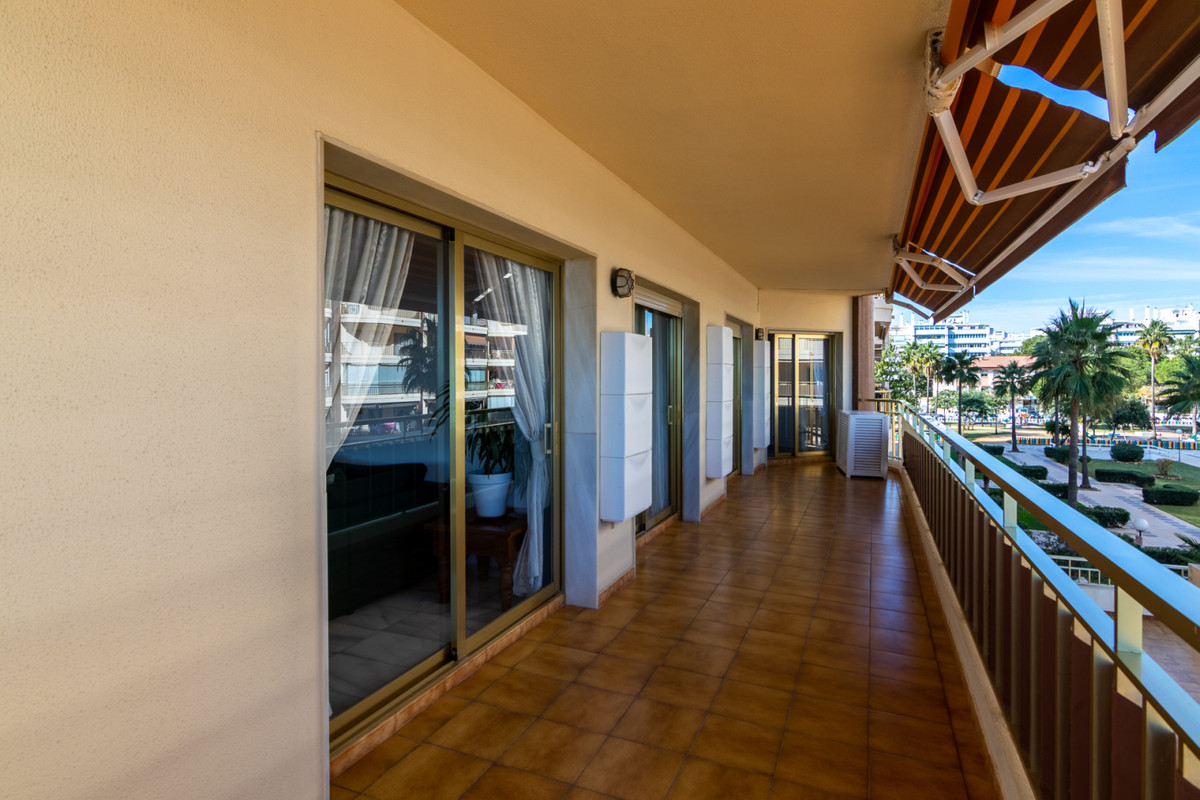 Appartement te koop in Fuengirola | 4 slaapkamers H3547834