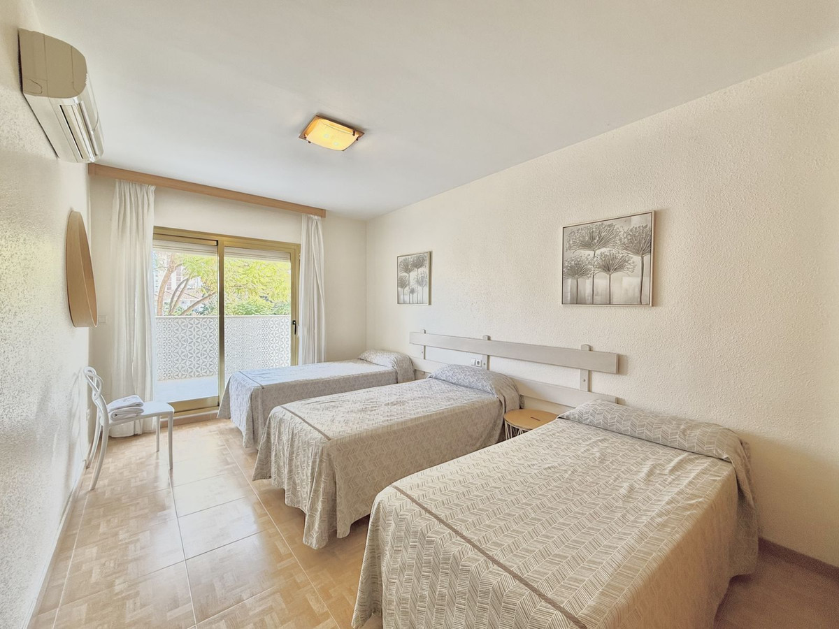 Appartement te koop in Fuengirola | 2 slaapkamers H4776943