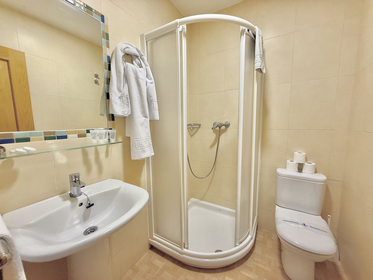 Appartement te koop in Fuengirola | 2 slaapkamers H4776943
