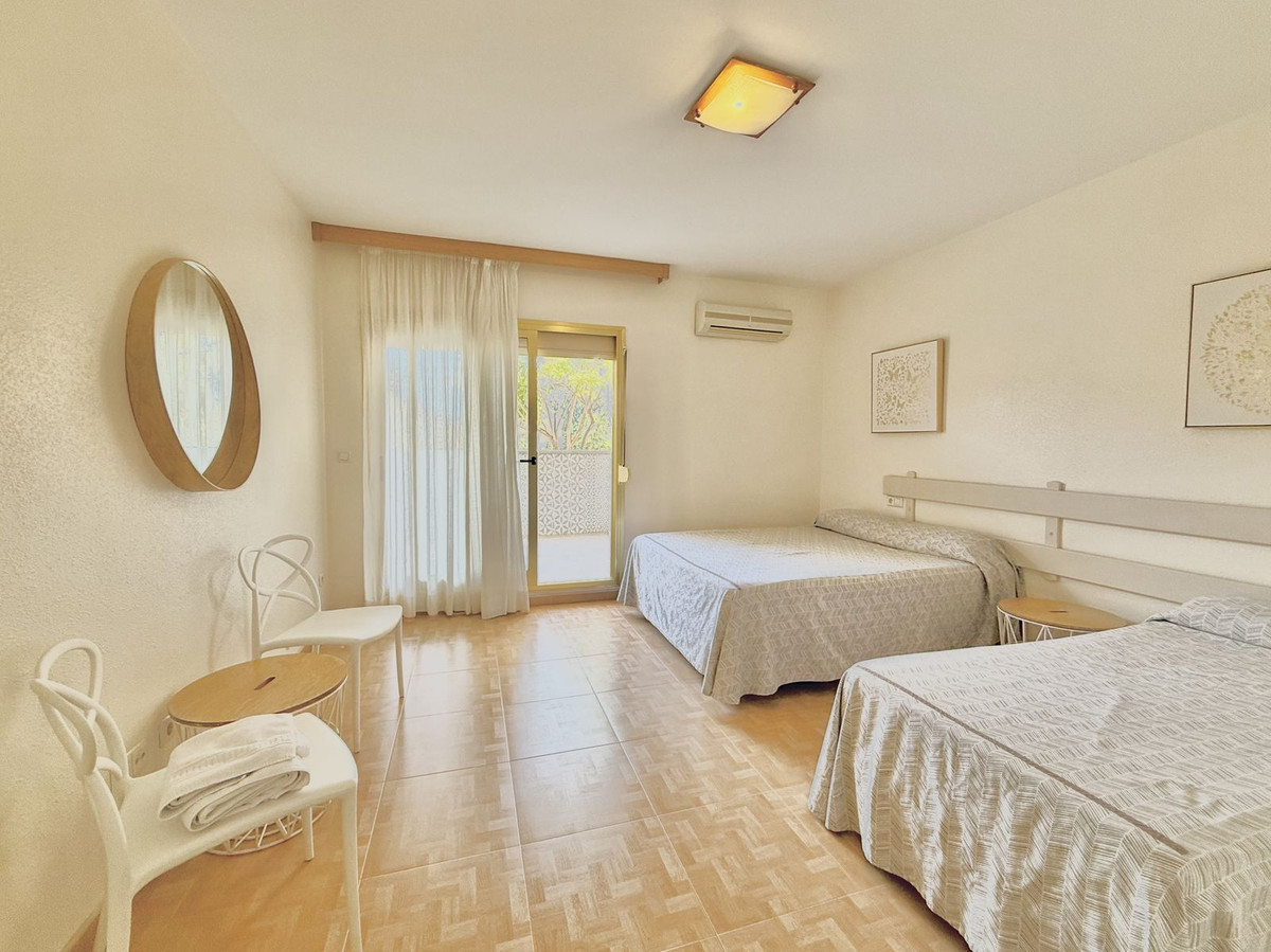 Appartement te koop in Fuengirola | 2 slaapkamers H4776943