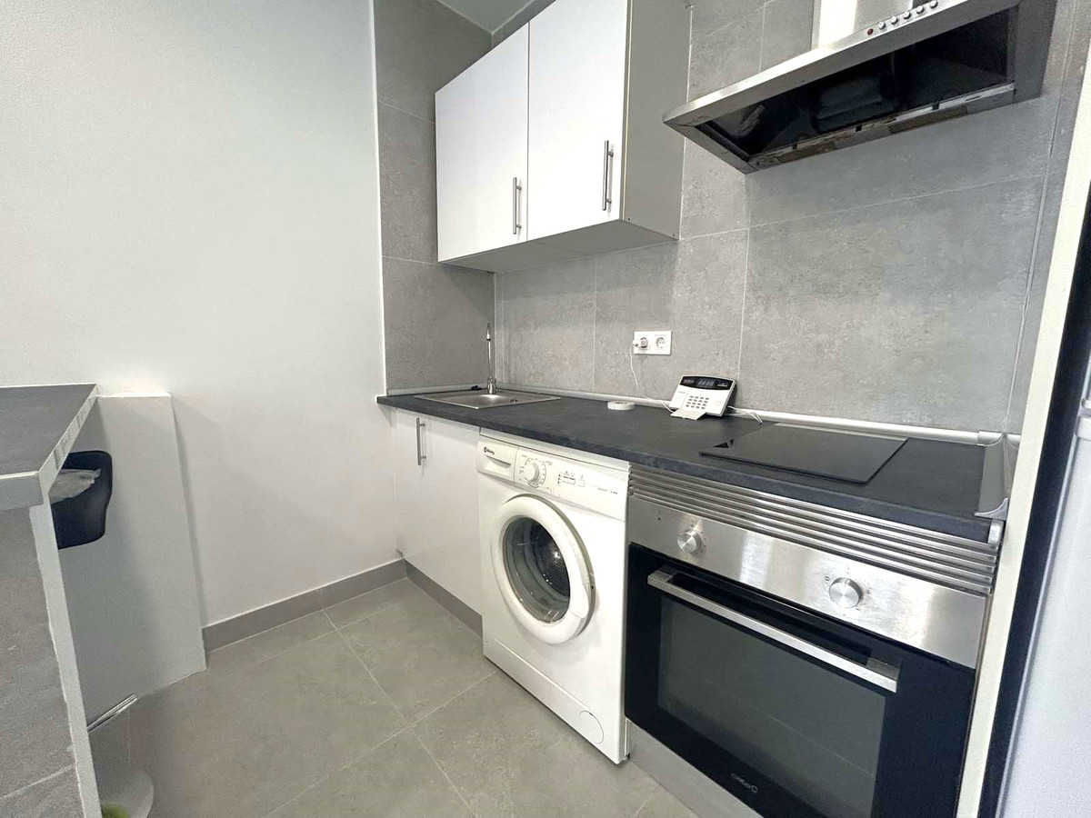 Appartement te koop in Fuengirola | 2 slaapkamers H4855696