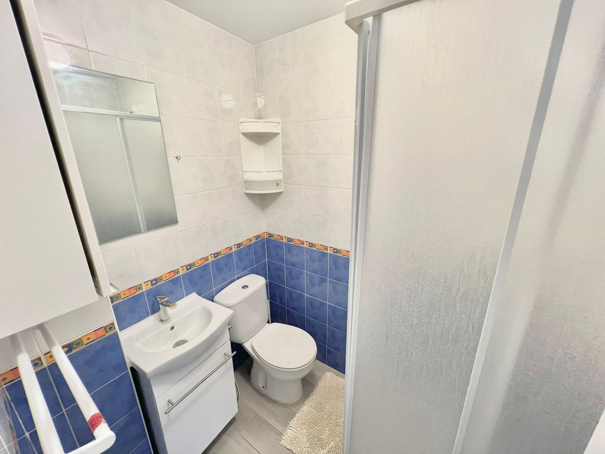 Begane grond appartement in Fuengirola-6