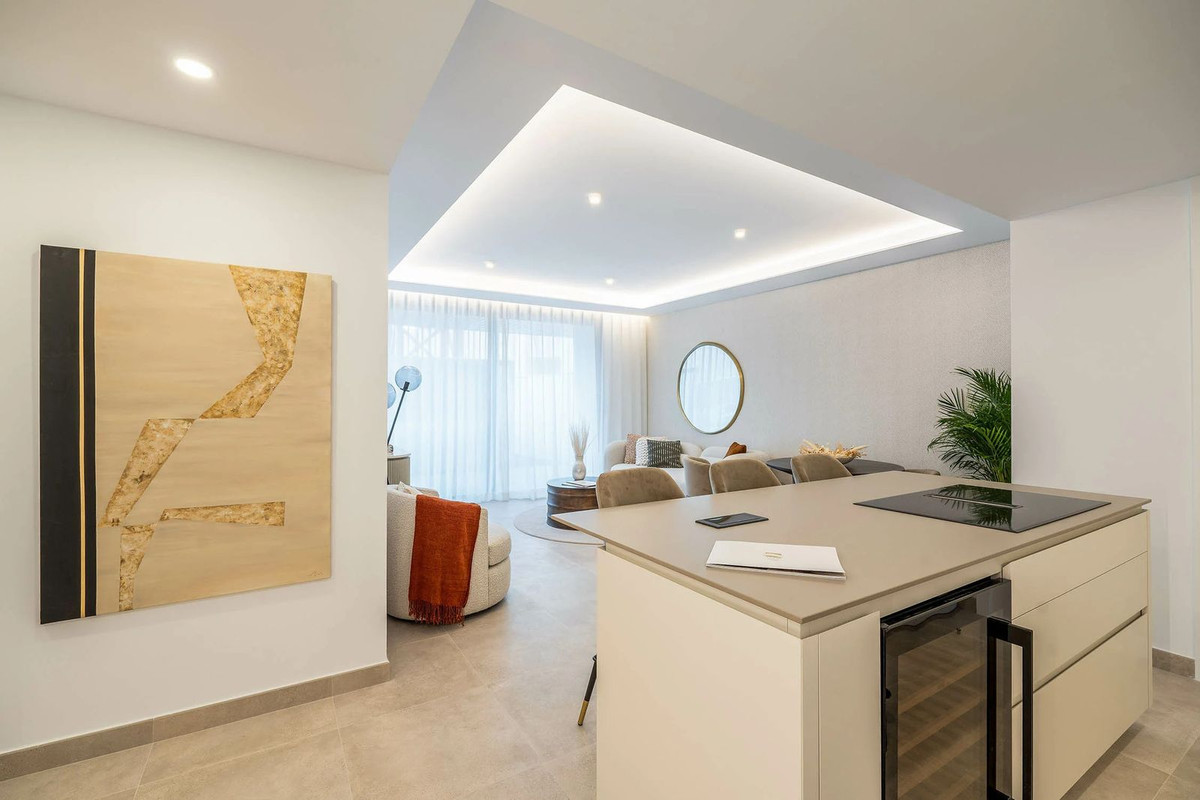 Appartement te koop in Fuengirola | 2 slaapkamers H4957246