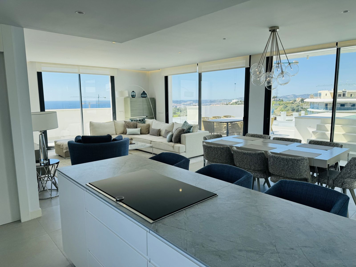 Penthouse te koop in Fuengirola | 3 slaapkamers H5002345