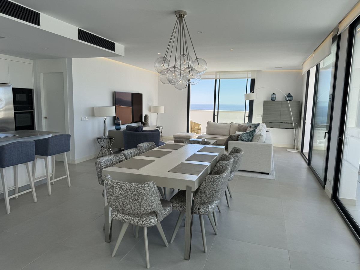 Penthouse te koop in Fuengirola | 3 slaapkamers H5002345