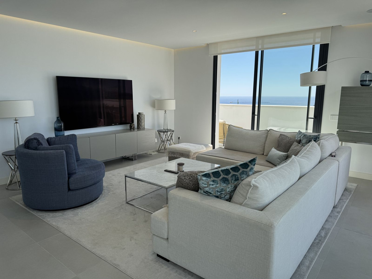 Penthouse te koop in Fuengirola | 3 slaapkamers H5002345