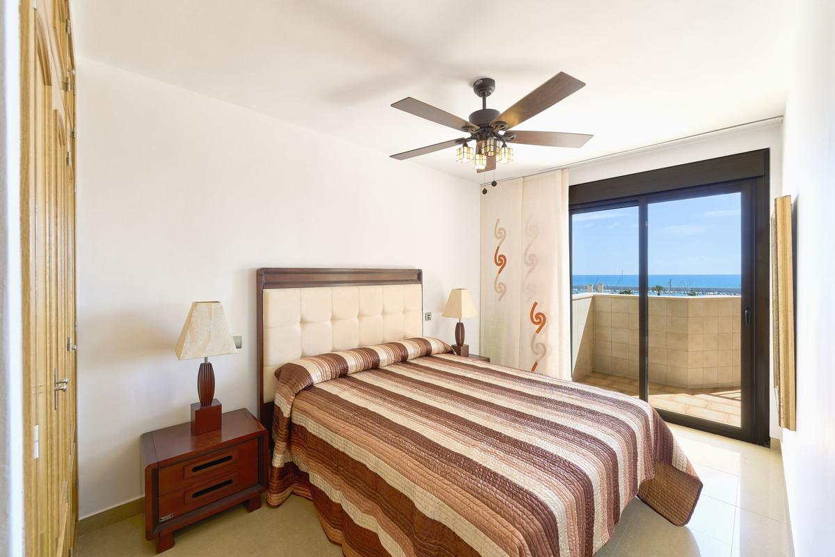 Appartement te koop in Fuengirola | 2 slaapkamers H5023303