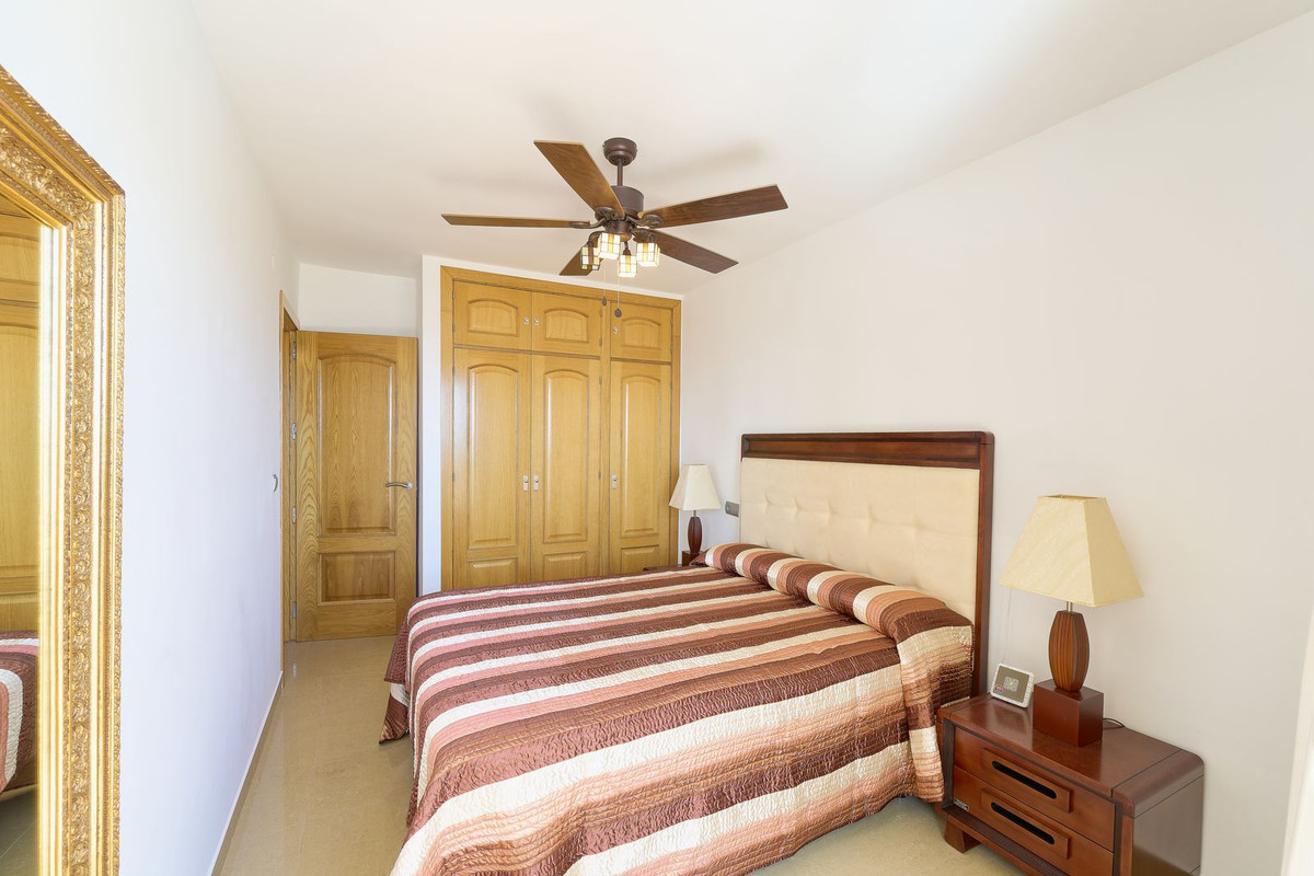 Appartement te koop in Fuengirola | 2 slaapkamers H5023303