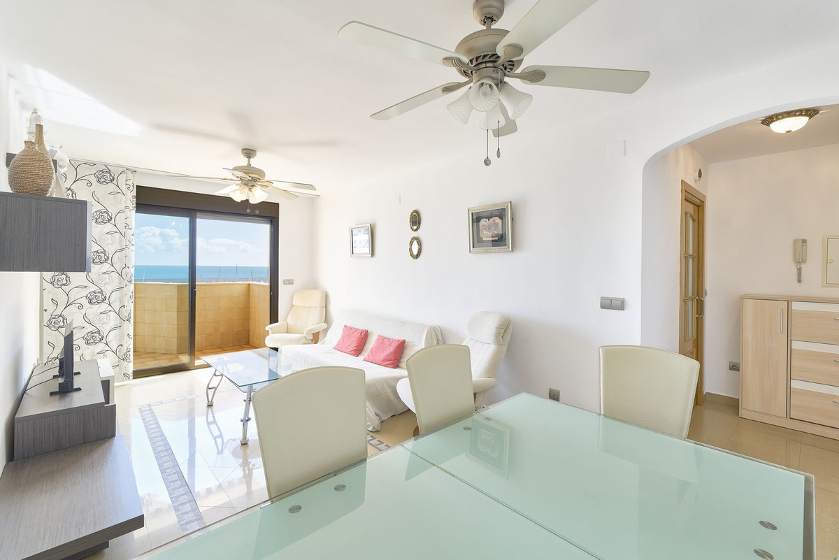 Appartement te koop in Fuengirola | 2 slaapkamers H5023303