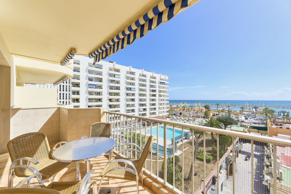 Appartement te koop in Fuengirola | 2 slaapkamers H5023303