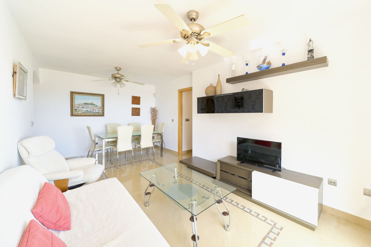 Appartement te koop in Fuengirola | 2 slaapkamers H5023303