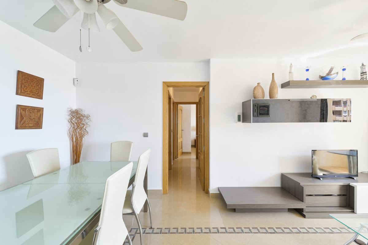 Appartement te koop in Fuengirola | 2 slaapkamers H5023303