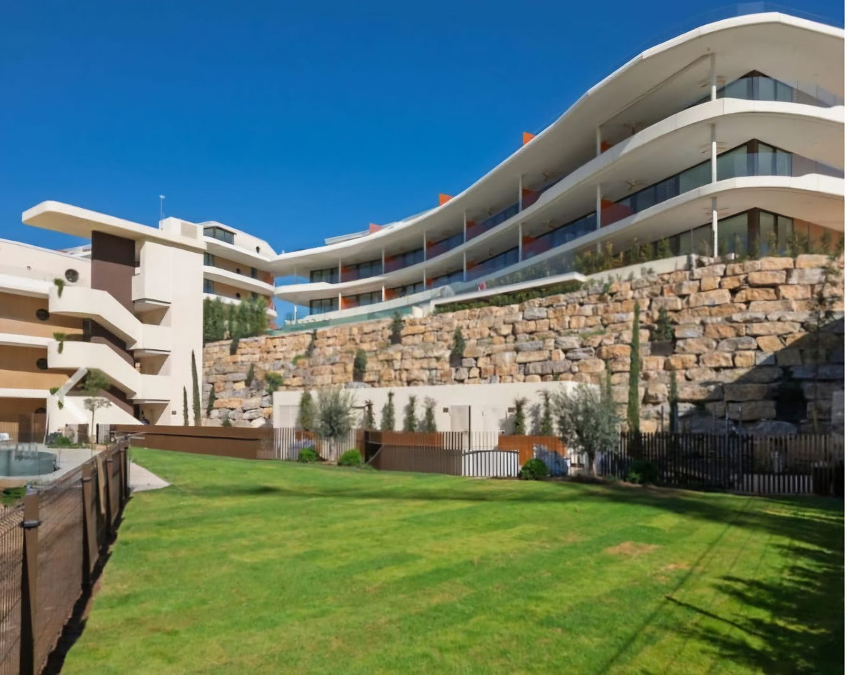 Appartement te koop in Fuengirola | 2 slaapkamers H5025847
