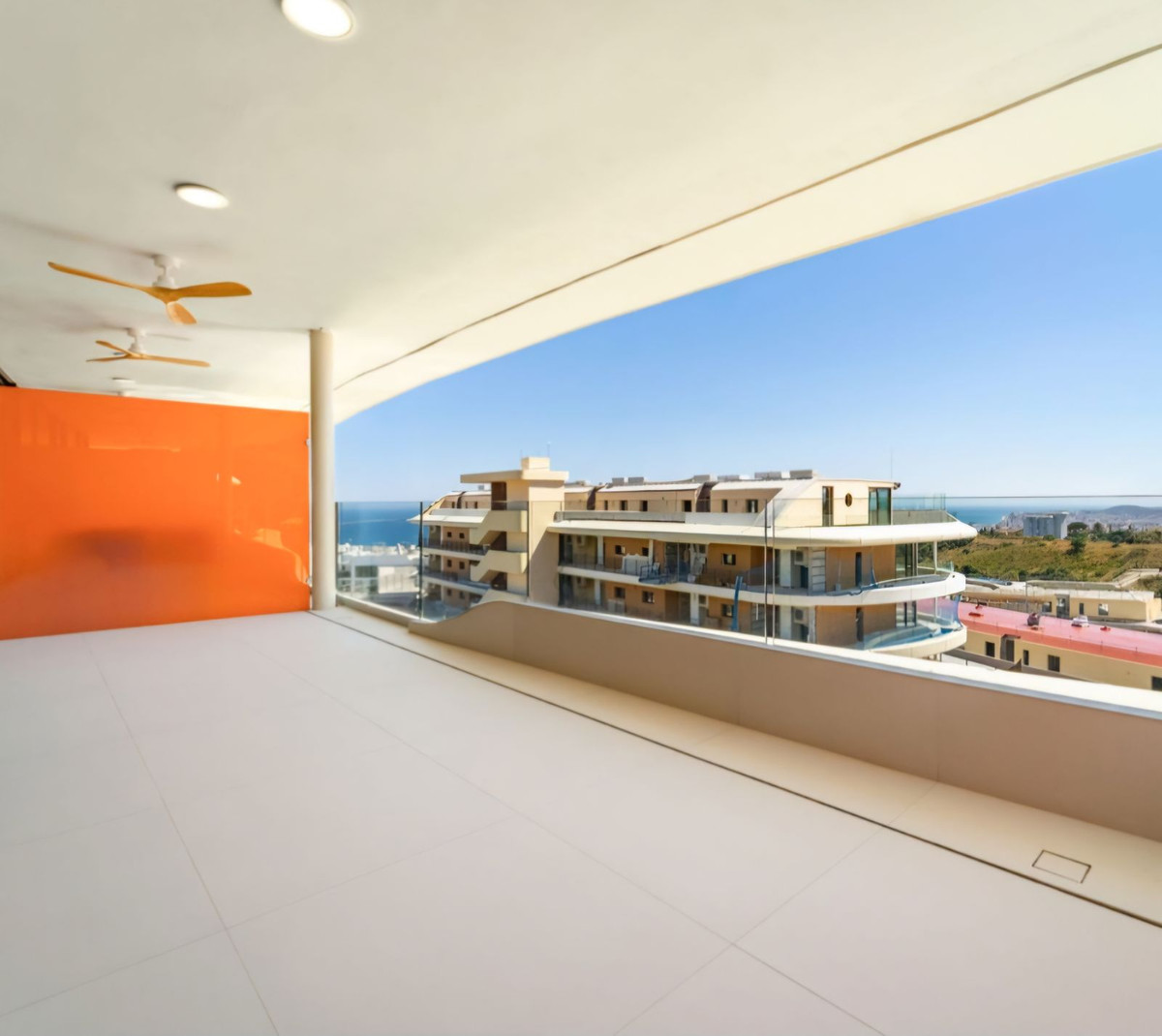 Appartement te koop in Fuengirola | 2 slaapkamers H5025847