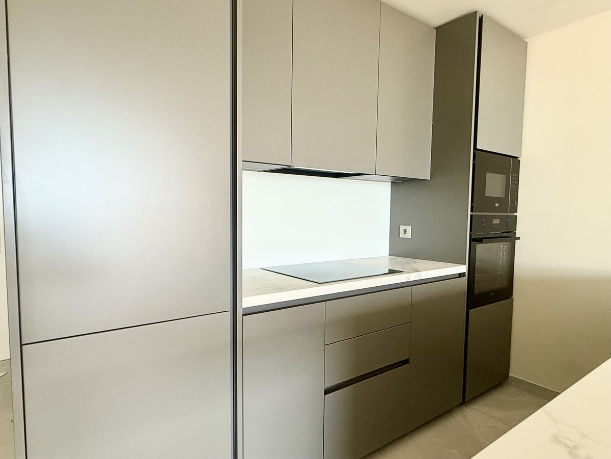 Appartement te koop in Fuengirola | 2 slaapkamers H5026087