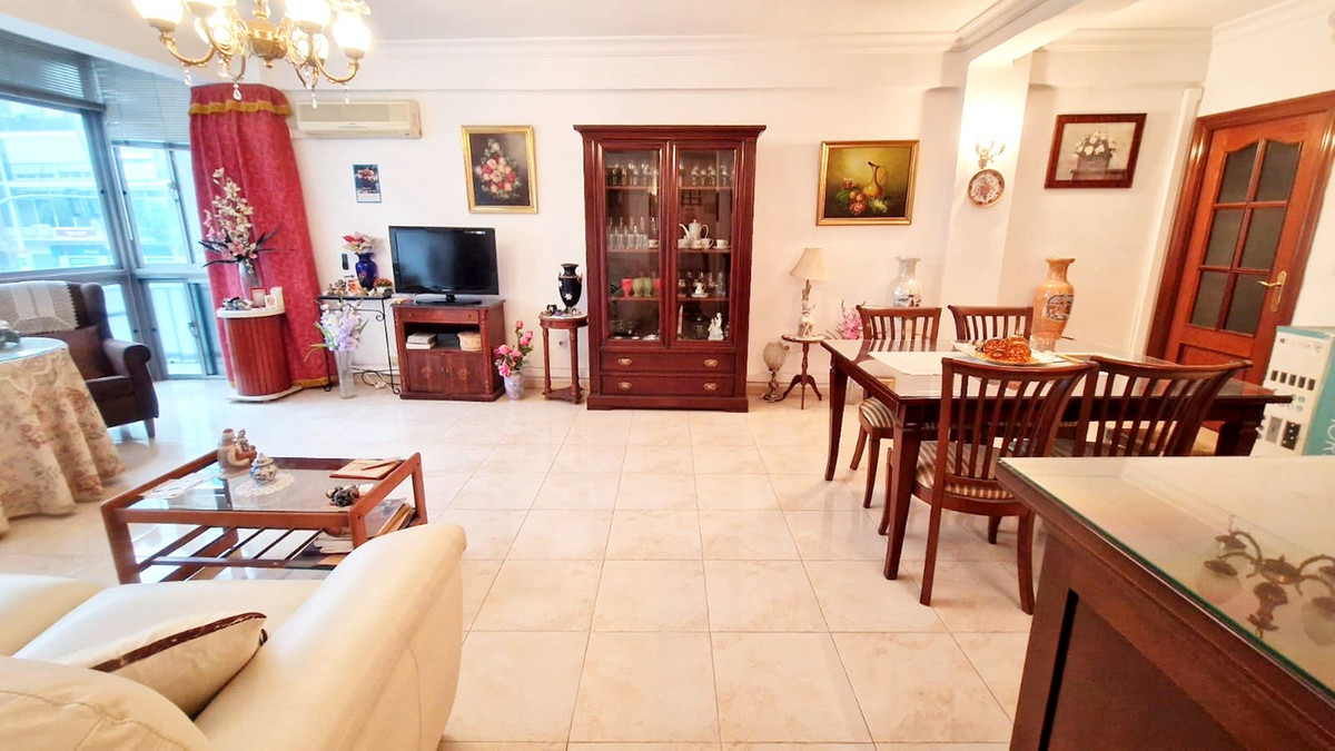 Appartement te koop in Fuengirola | 2 slaapkamers H5049439