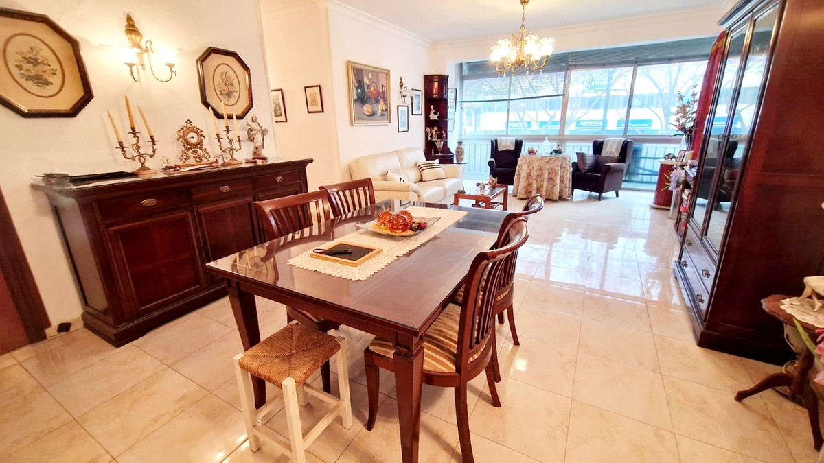 Appartement te koop in Fuengirola | 2 slaapkamers H5049439