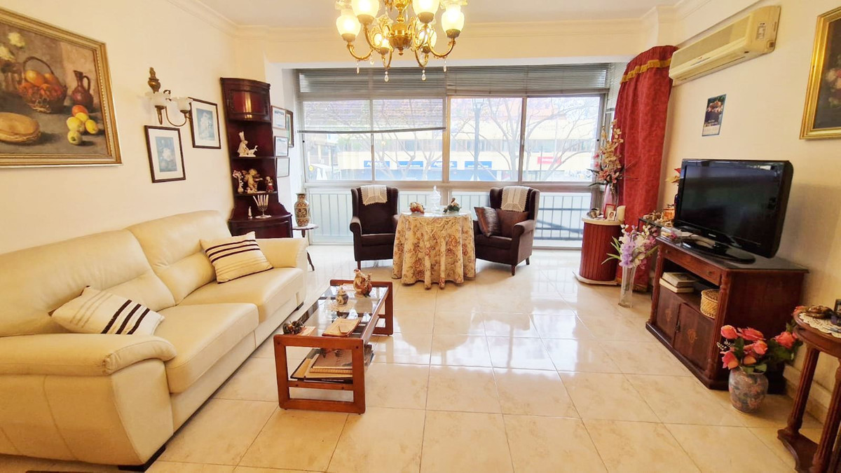 Appartement te koop in Fuengirola | 2 slaapkamers H5049439