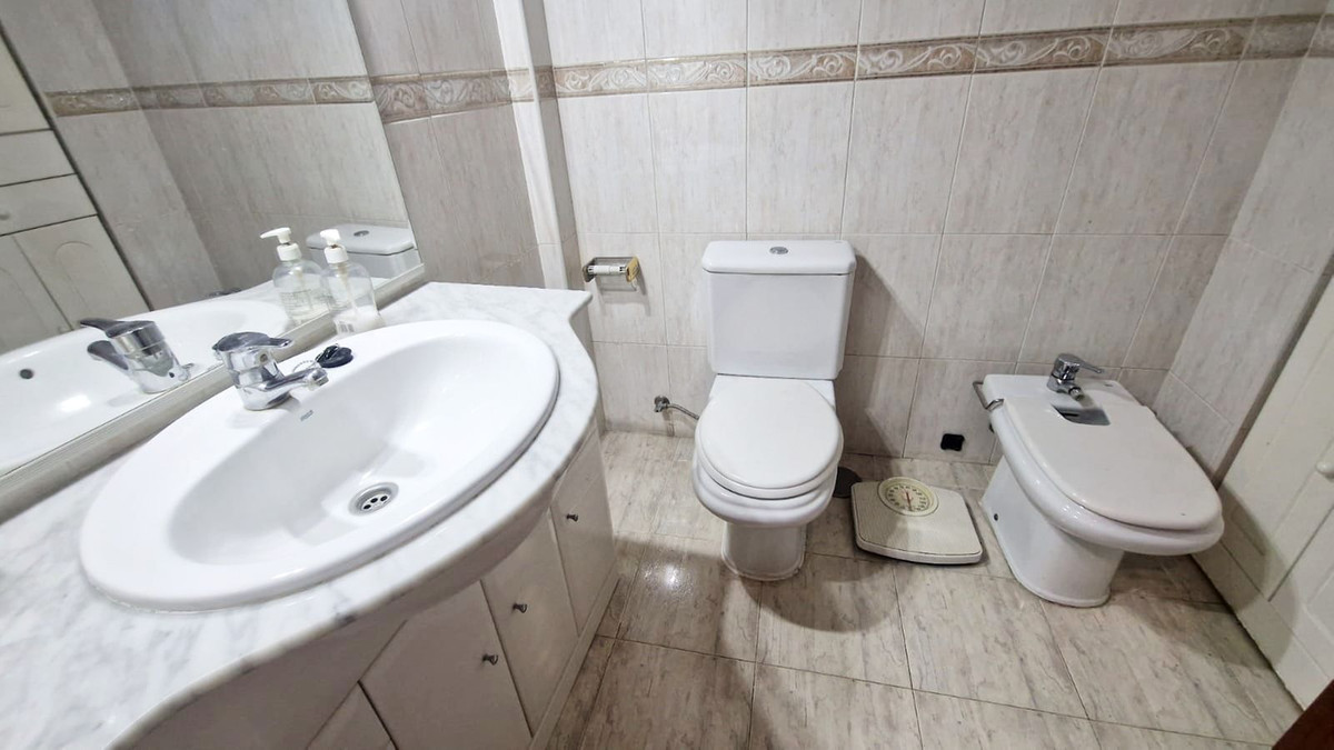Appartement te koop in Fuengirola | 2 slaapkamers H5049439