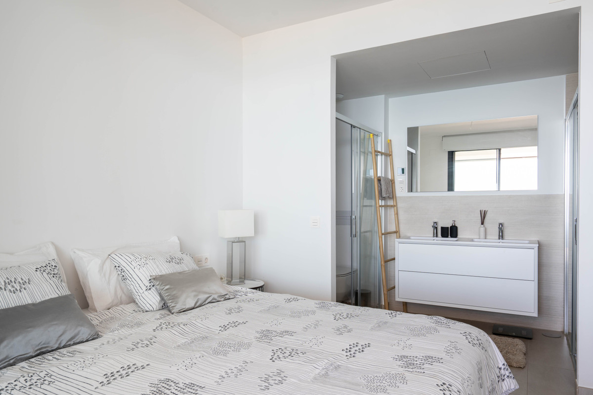 Appartement te koop in Fuengirola | 2 slaapkamers H5063035