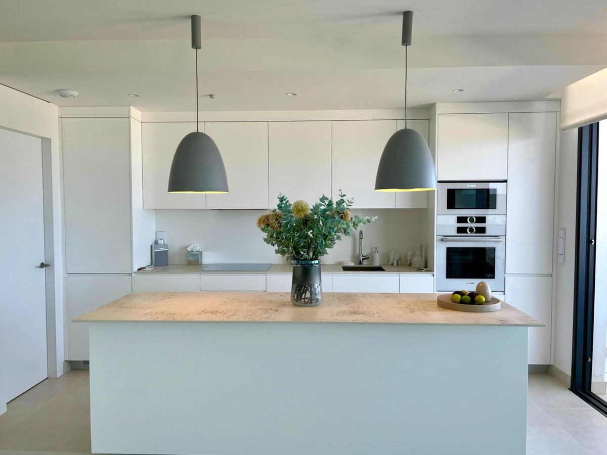 Appartement te koop in Fuengirola | 2 slaapkamers H5063845