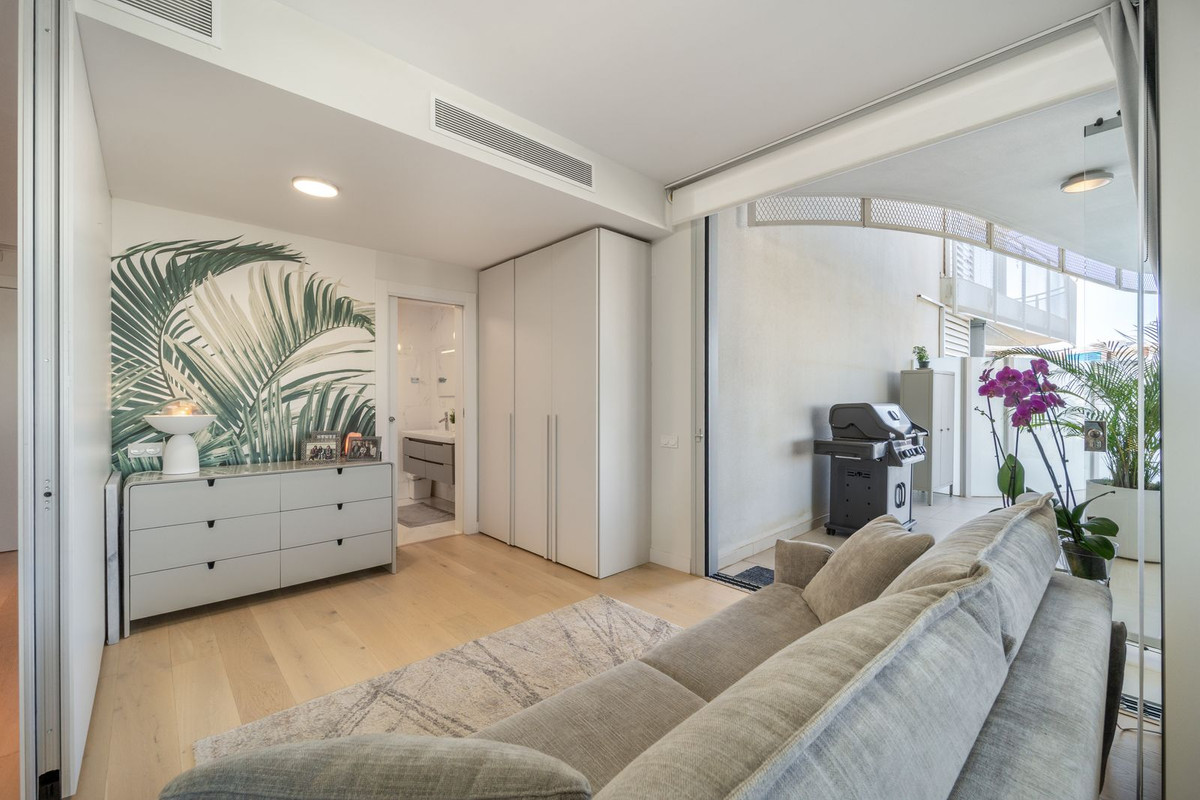 Appartement te koop in Fuengirola | 2 slaapkamers H5064646