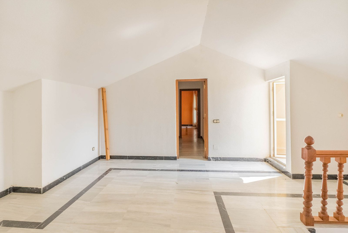 Appartement te koop in Fuengirola | 5 slaapkamers H5066794