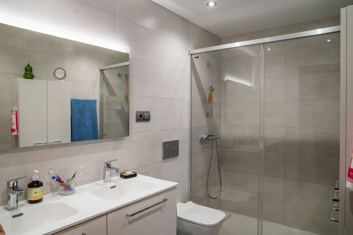 Appartement te koop in Fuengirola | 3 slaapkamers H5067106