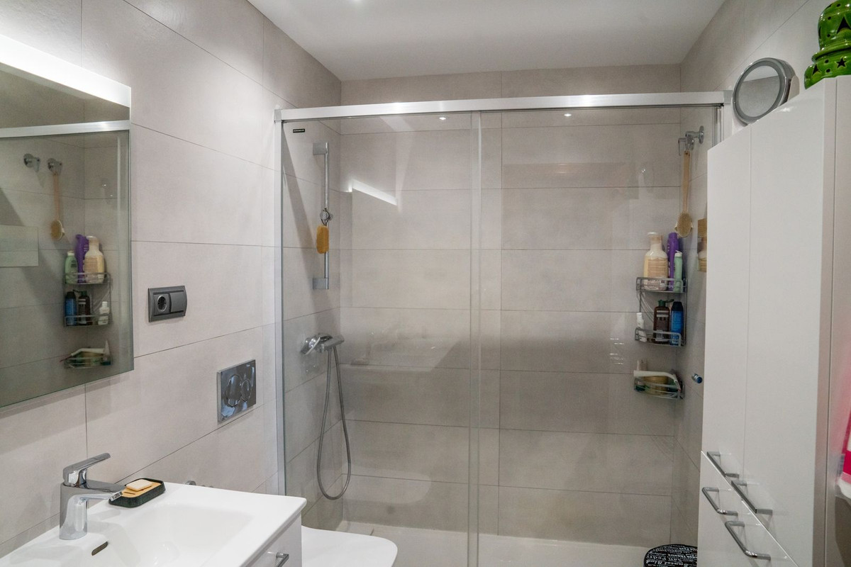 Appartement te koop in Fuengirola | 3 slaapkamers H5067106