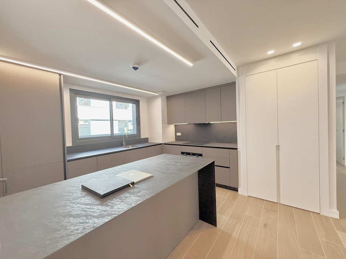 Appartement te koop in Fuengirola | 3 slaapkamers H5078065