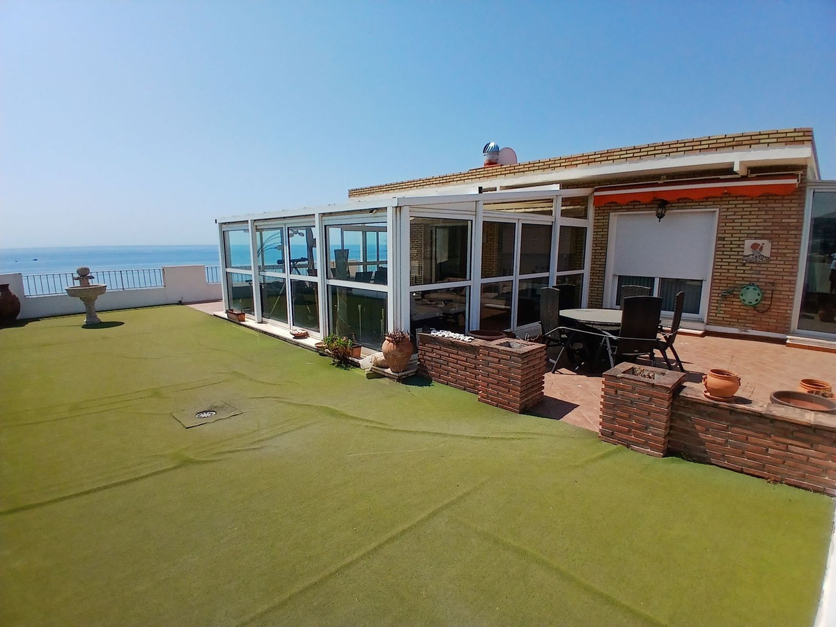 Penthouse te koop in Fuengirola | 2 slaapkamers H5103532