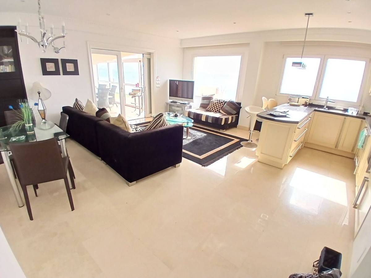 Penthouse te koop in Fuengirola | 2 slaapkamers H5103532