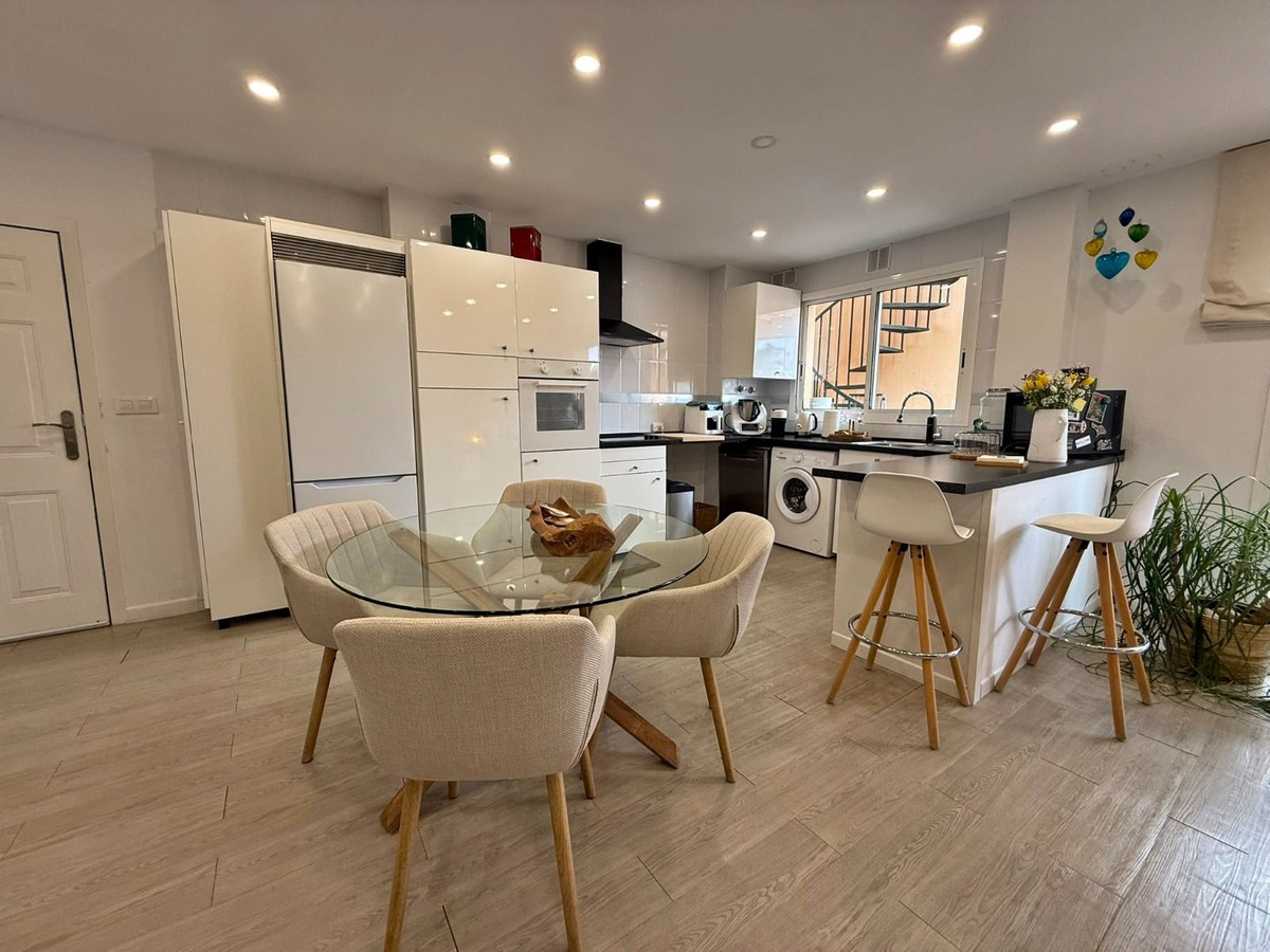 Appartement te koop in Fuengirola | 2 slaapkamers H5104342