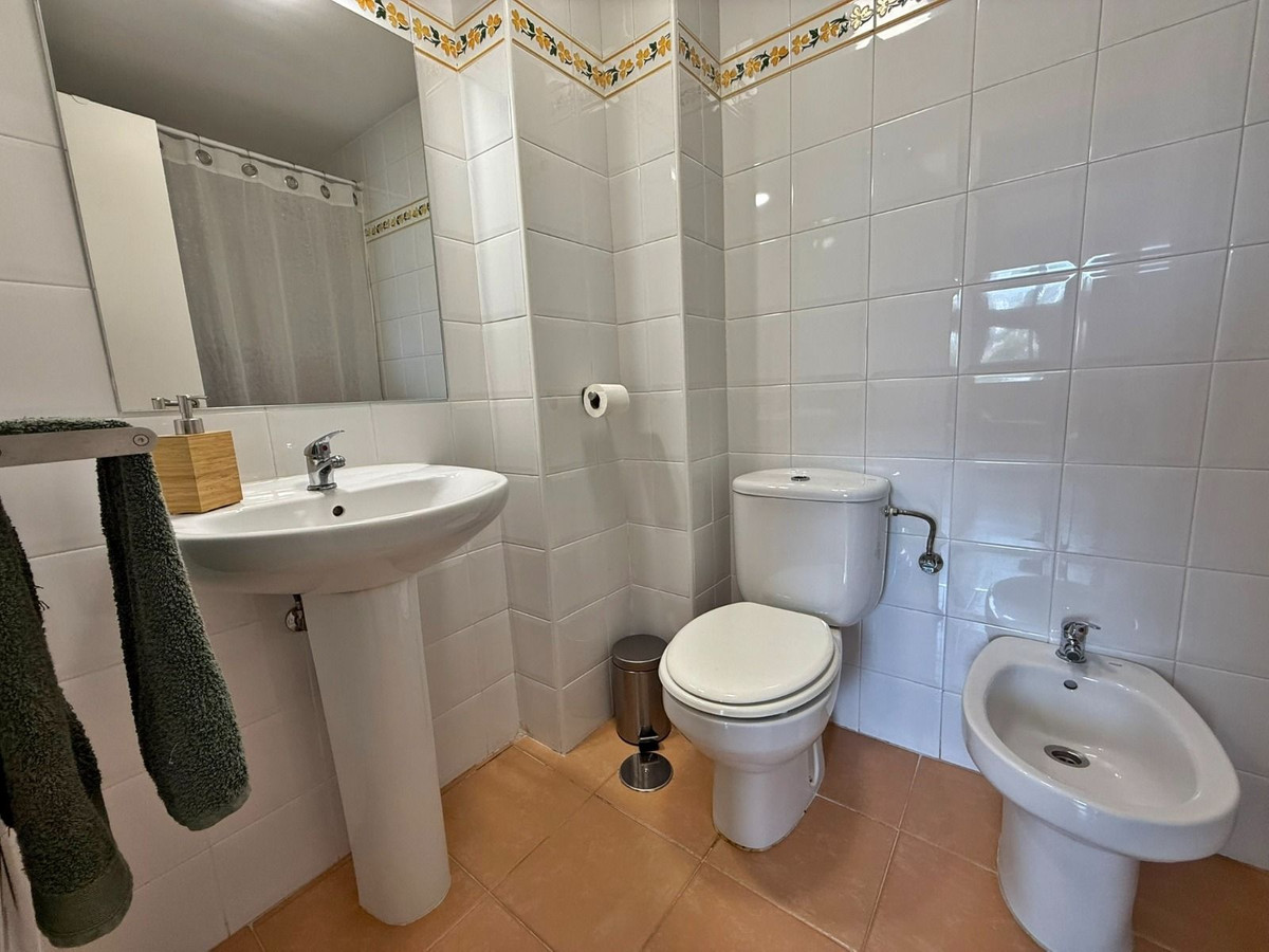 Appartement te koop in Fuengirola | 2 slaapkamers H5104342