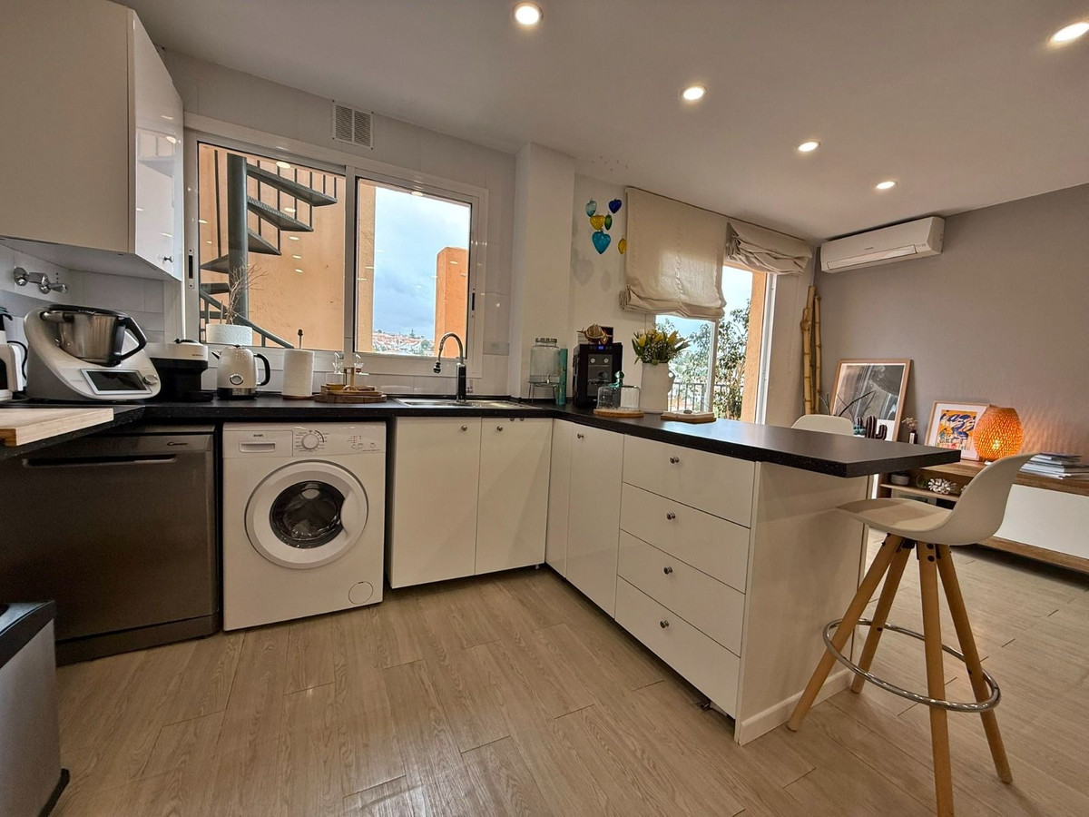 Appartement te koop in Fuengirola | 2 slaapkamers H5104342