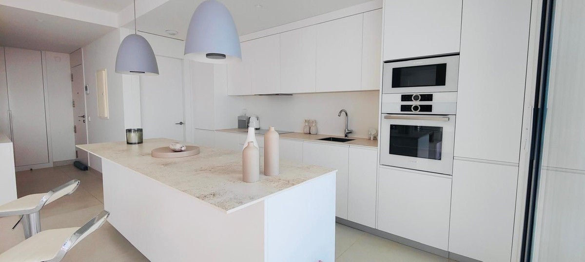 Appartement te koop in Fuengirola | 2 slaapkamers H5106736