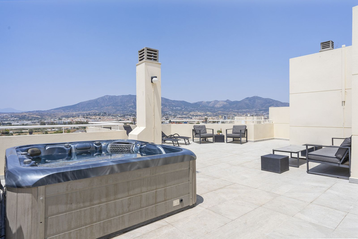 Penthouse te koop in Fuengirola | 4 slaapkamers H5109427
