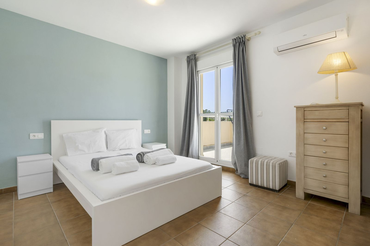 Penthouse te koop in Fuengirola | 4 slaapkamers H5109427