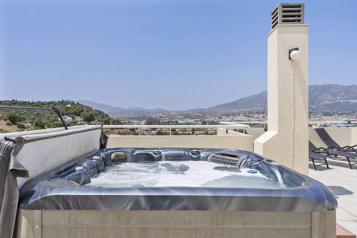 Penthouse te koop in Fuengirola | 4 slaapkamers H5109427